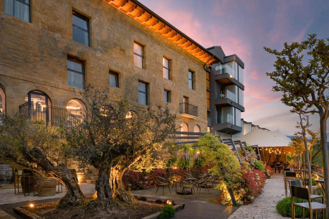 Palacio Tondon, La Rioja Brinas, Autograph Collection 4*