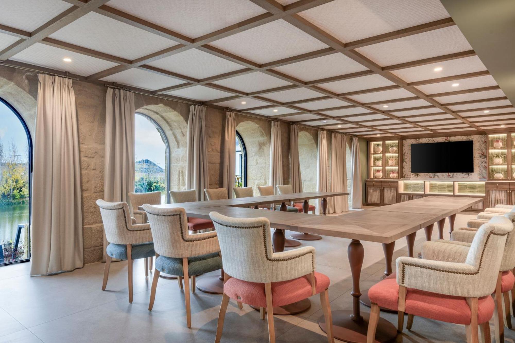 Palacio Tondon, La Rioja Brinas, Autograph Collection Briñas